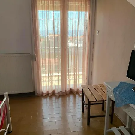 Litsa's House 아파트 *